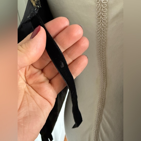 Late 1980s Gianni Versace Black and Gold Baroque Velvet Silk Corset Top Sz Large - Picture 15 of 15